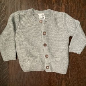 Carter’s Simple Joys Button Down Knit Sweater with Pockets, 0-3 Months, Grey